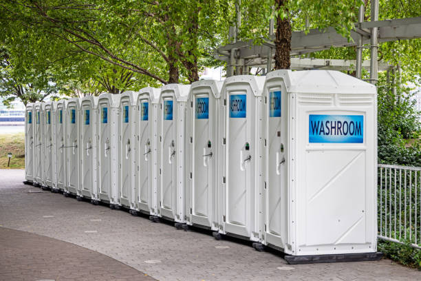 Porta potty delivery and setup in Keokuk, IA